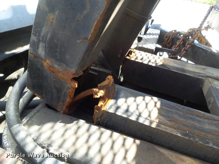 image for item L5537 2005 Ford F650 Super Duty rollback truck