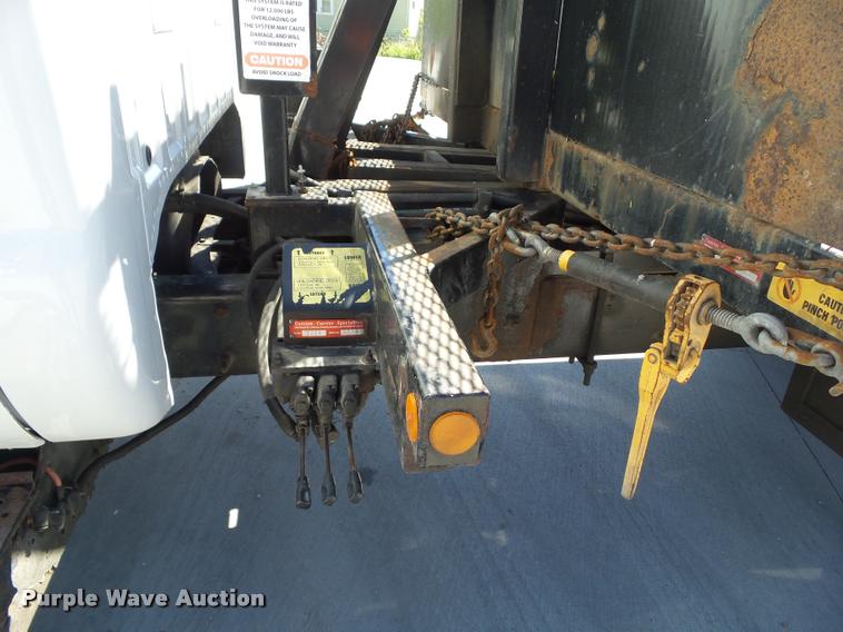 image for item L5537 2005 Ford F650 Super Duty rollback truck