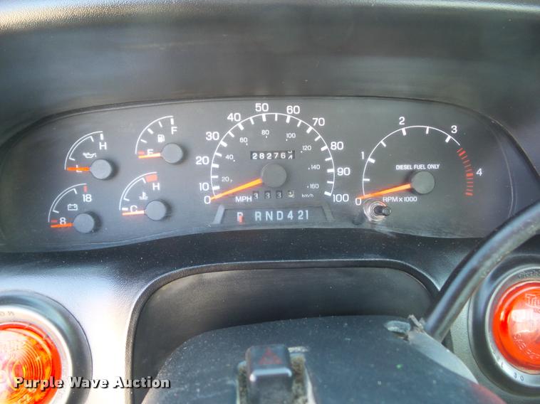 image for item L5537 2005 Ford F650 Super Duty rollback truck