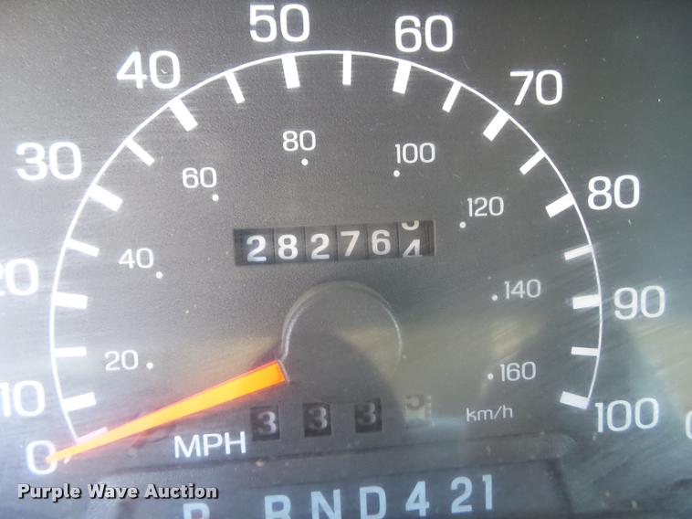 image for item L5537 2005 Ford F650 Super Duty rollback truck