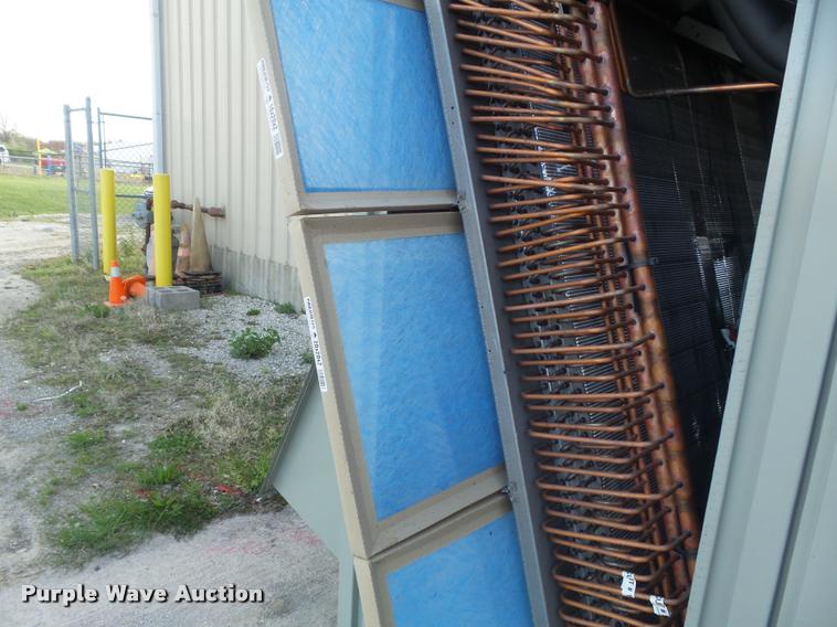 image for item CC9555 2014 Trane roof top air conditioner