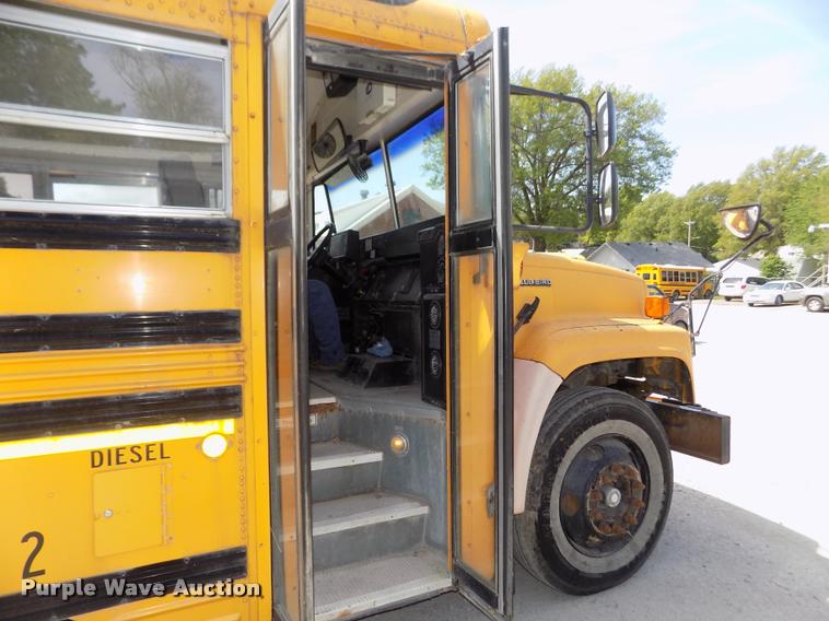 image for item DA0698 1996 Chevrolet school bus