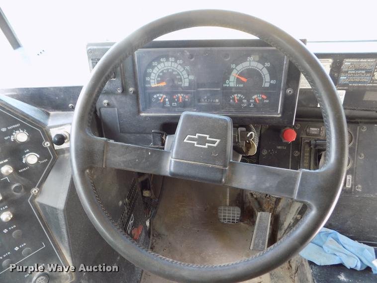 image for item DA0698 1996 Chevrolet school bus