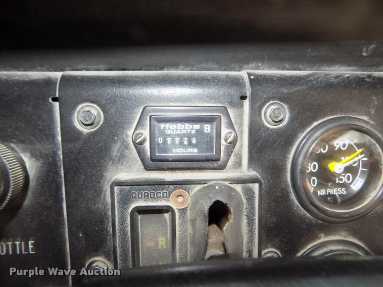 image for item DA0698 1996 Chevrolet school bus