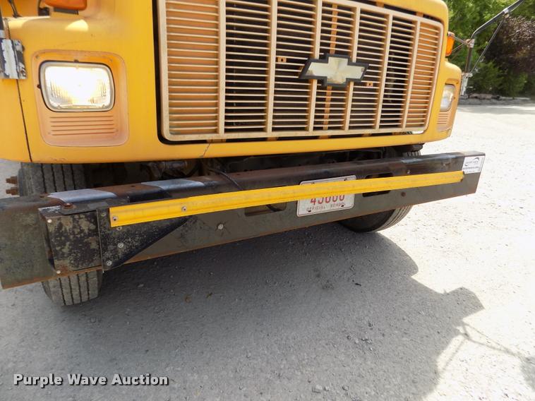 image for item DA0698 1996 Chevrolet school bus