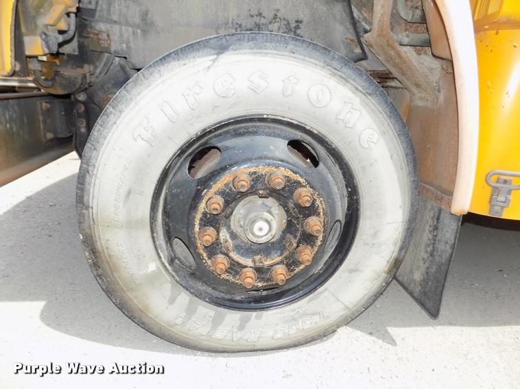 image for item DA0698 1996 Chevrolet school bus