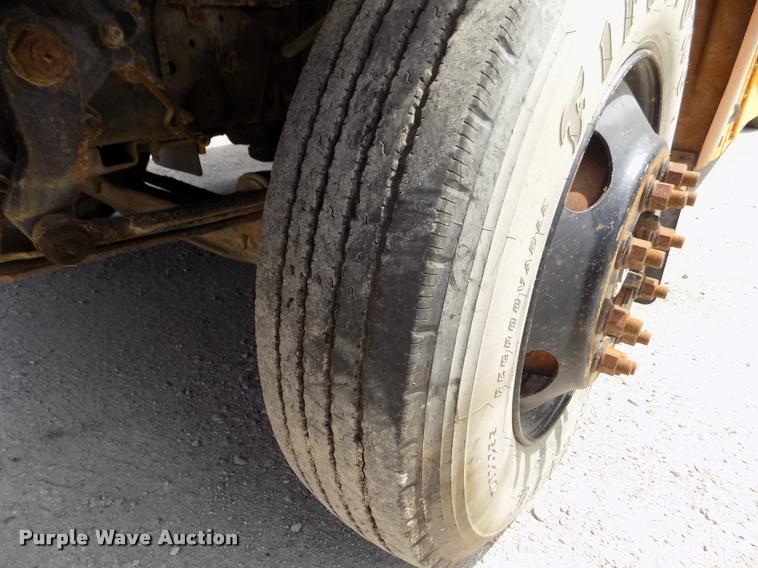 image for item DA0698 1996 Chevrolet school bus