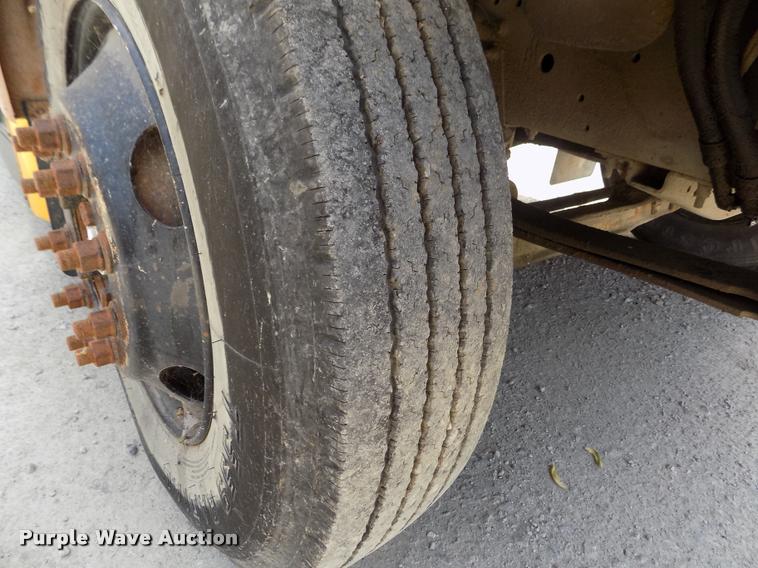 image for item DA0698 1996 Chevrolet school bus