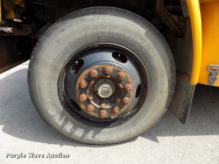 image for item DA0699 1997 Chevrolet school bus