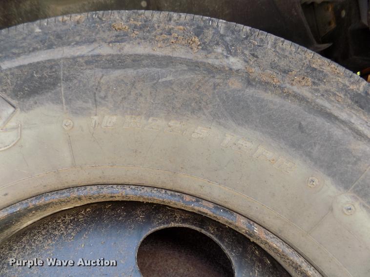 image for item DA0699 1997 Chevrolet school bus