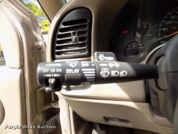 image for item DA0700 2003 Chevrolet Astro van