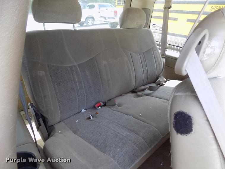 image for item DA0700 2003 Chevrolet Astro van