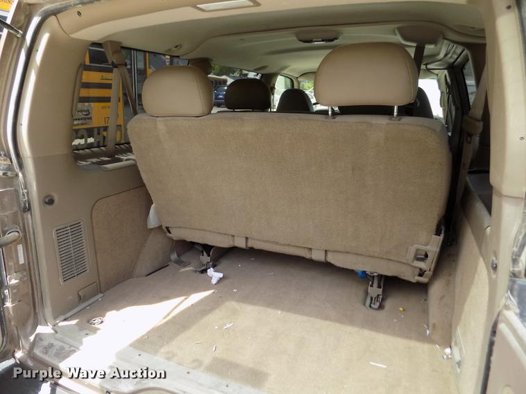 image for item DA0700 2003 Chevrolet Astro van