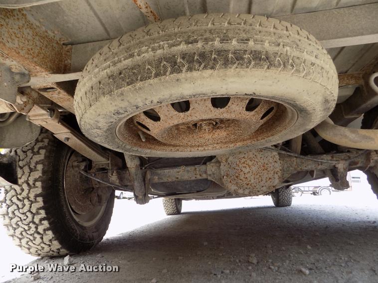 image for item DA0700 2003 Chevrolet Astro van