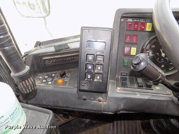 image for item DA0705 1995 Setra S215HDH coach bus