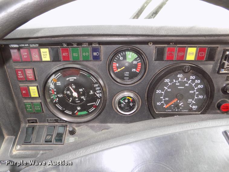 image for item DA0705 1995 Setra S215HDH coach bus