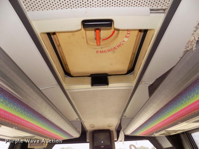 image for item DA0705 1995 Setra S215HDH coach bus