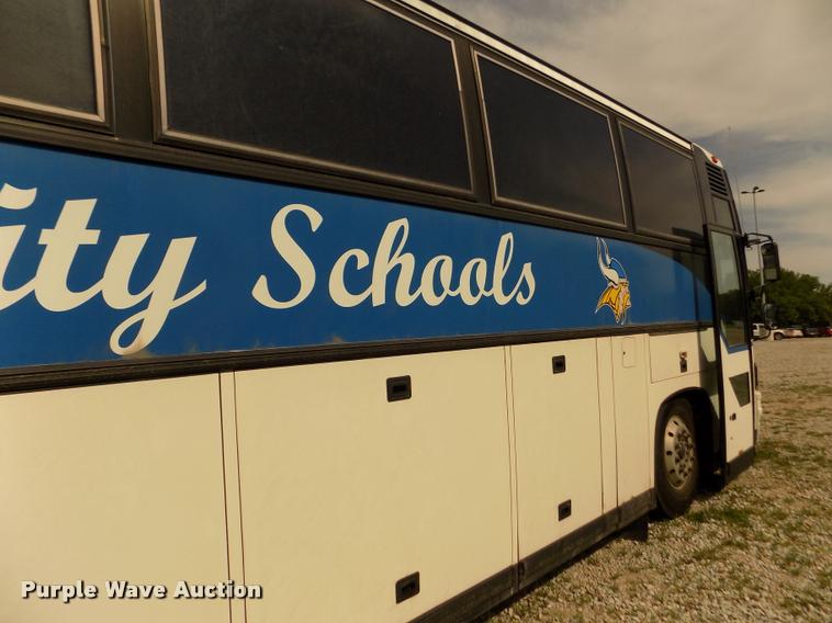 image for item DA0705 1995 Setra S215HDH coach bus