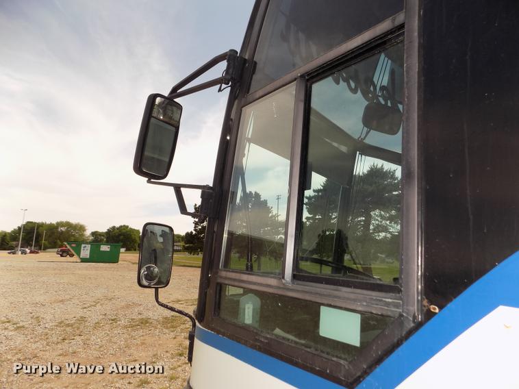 image for item DA0705 1995 Setra S215HDH coach bus