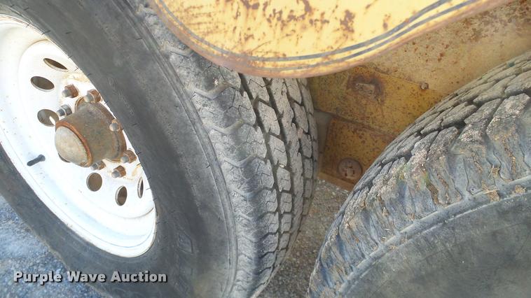 image for item DA6118 1997 Childers equipment trailer