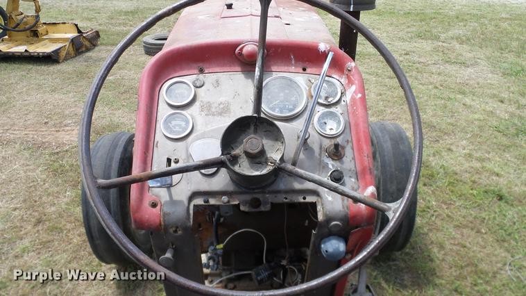 image for item DA6120 Massey-Ferguson 175 tractor