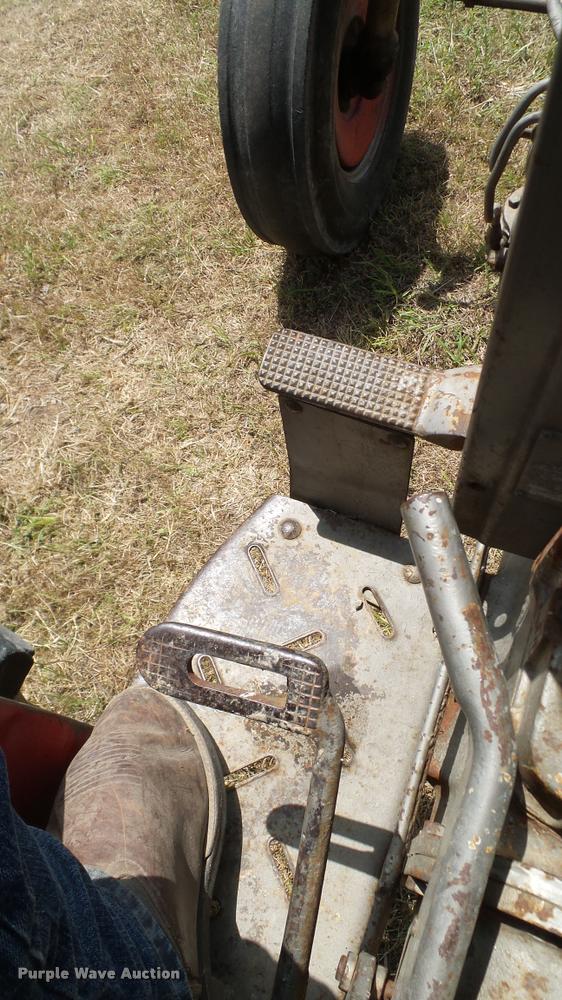 image for item DA6120 Massey-Ferguson 175 tractor