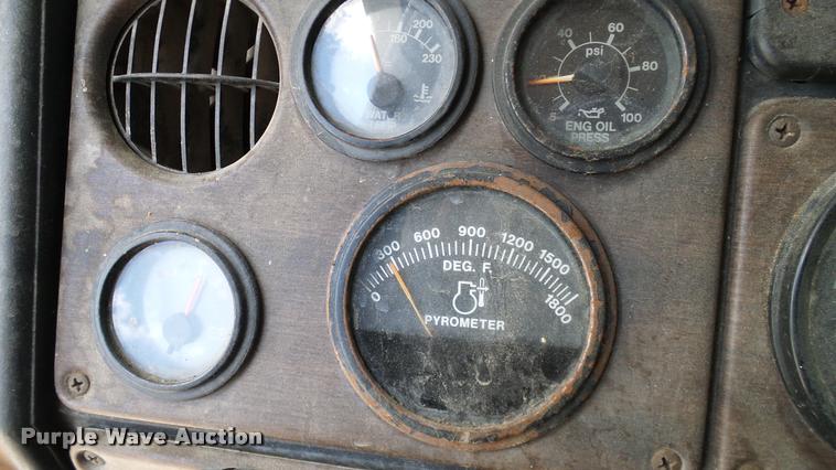 image for item DA6123 1986 Freightliner FLC semi truck