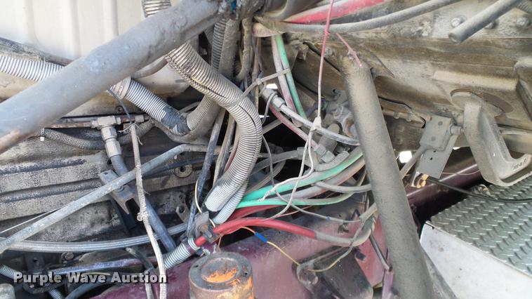 image for item DA6123 1986 Freightliner FLC semi truck