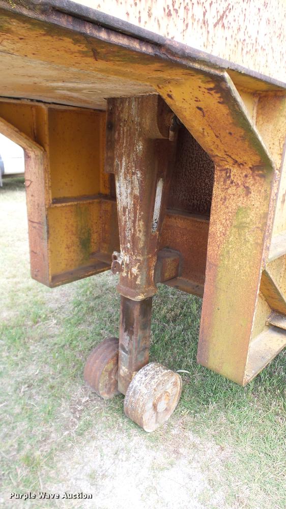 image for item DA6125 1971 Load Craft L-25-R equipment trailer