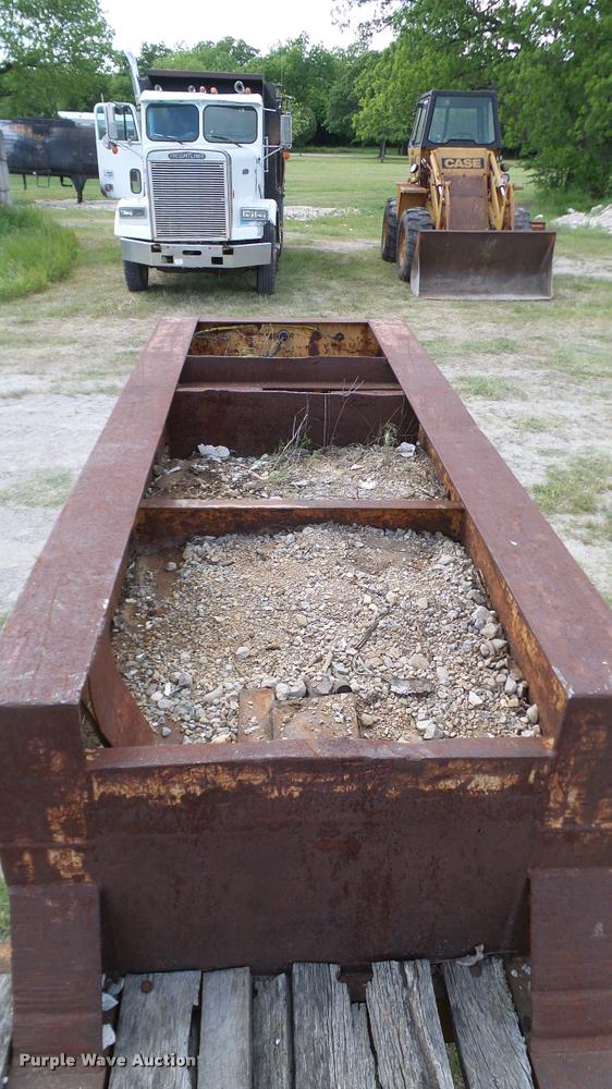 image for item DA6125 1971 Load Craft L-25-R equipment trailer