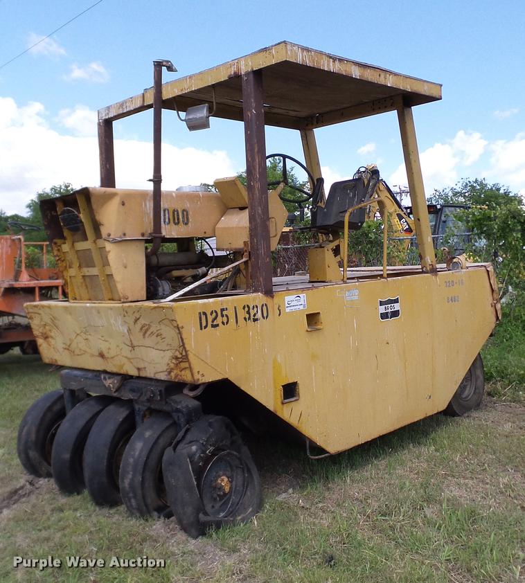 image for item DA6128 Bros SP3000 pneumatic roller