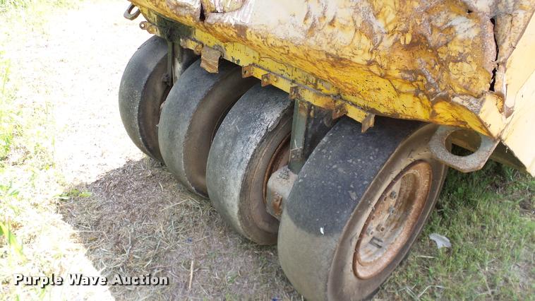 image for item DA6128 Bros SP3000 pneumatic roller