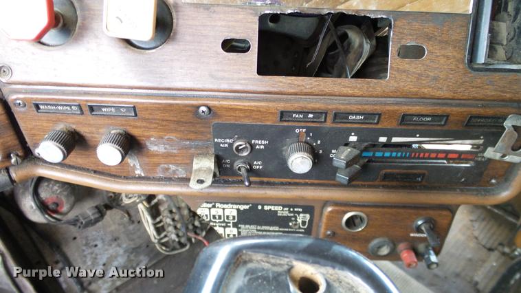 image for item DA6129 1987 Freightliner FLC dump truck