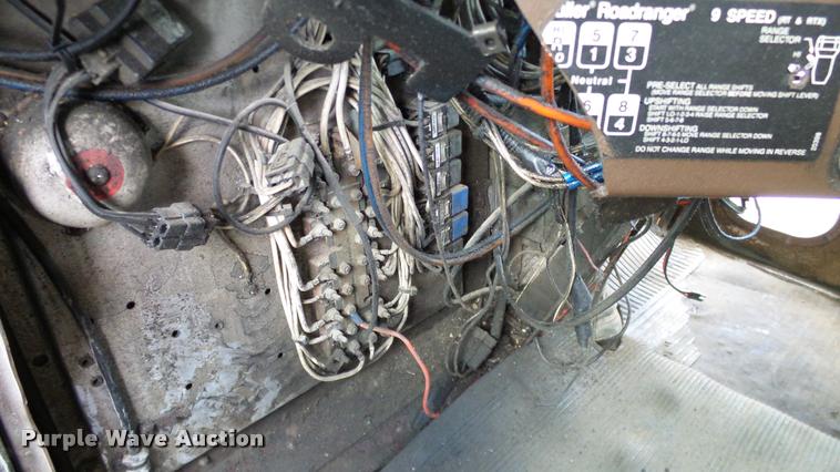 image for item DA6129 1987 Freightliner FLC dump truck