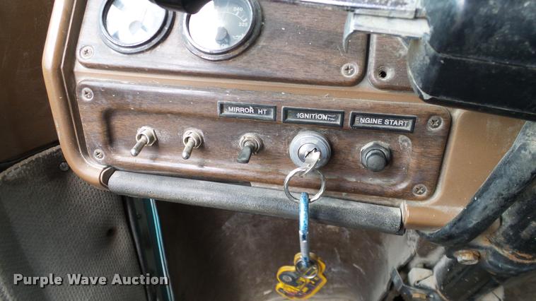 image for item DA6129 1987 Freightliner FLC dump truck