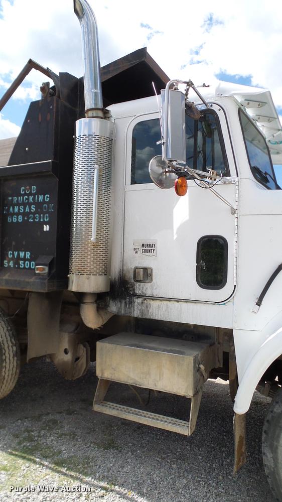 image for item DA6129 1987 Freightliner FLC dump truck