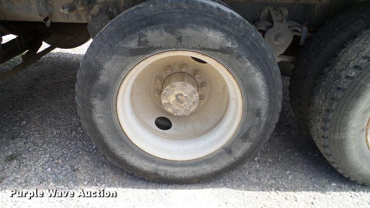 image for item DA6129 1987 Freightliner FLC dump truck