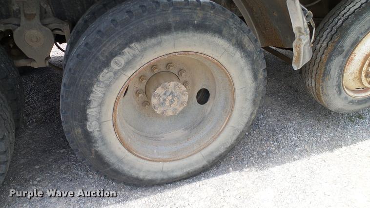 image for item DA6129 1987 Freightliner FLC dump truck