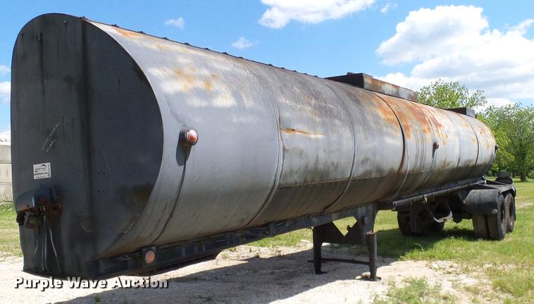 image for item DA6133 1959 Trailmobile tank trailer