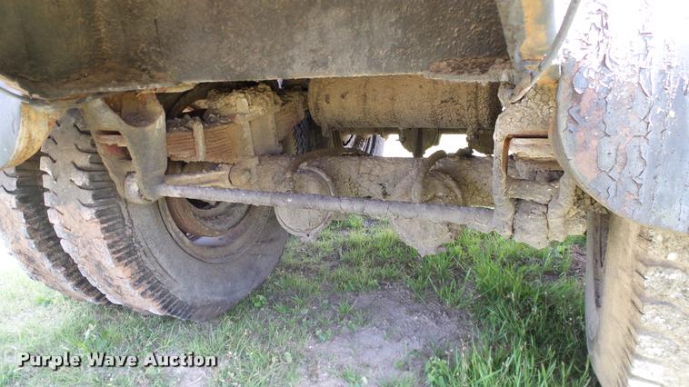 image for item DA6133 1959 Trailmobile tank trailer