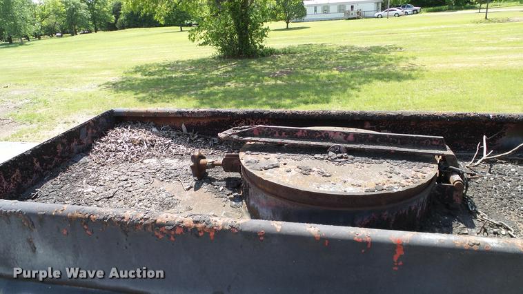 image for item DA6133 1959 Trailmobile tank trailer