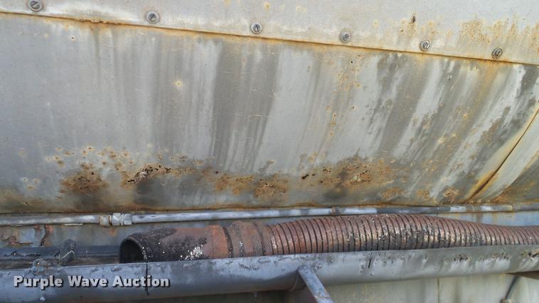 image for item DA6133 1959 Trailmobile tank trailer