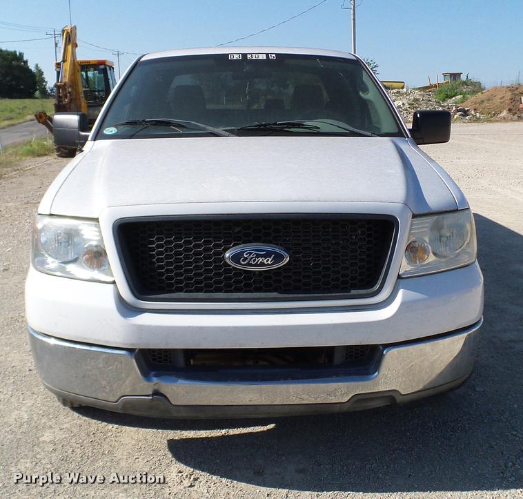 image for item DA6151 2004 Ford F150 SuperCab pickup truck