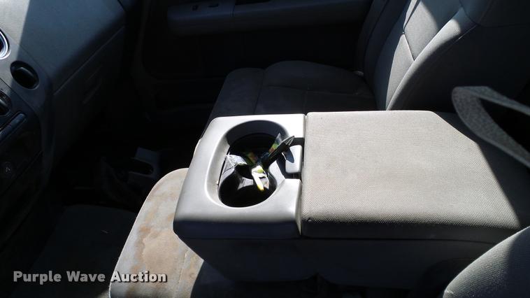 image for item DA6151 2004 Ford F150 SuperCab pickup truck