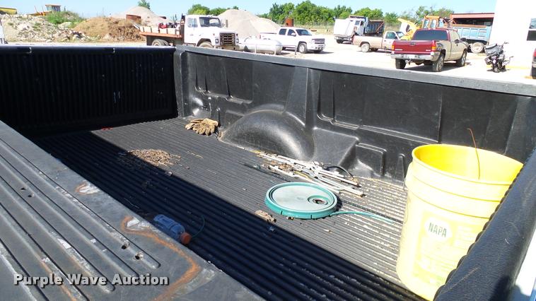 image for item DA6151 2004 Ford F150 SuperCab pickup truck