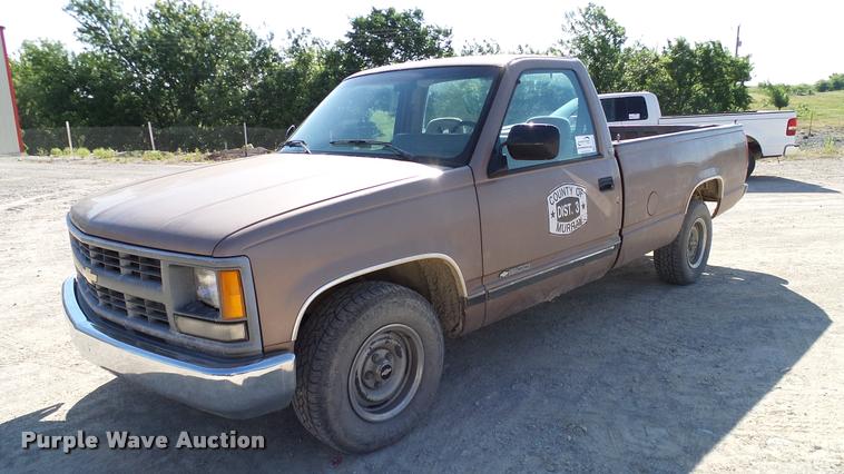 image for item DA6154 1994 Chevrolet Cheyenne 1500 pickup truck