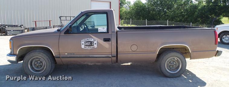 image for item DA6154 1994 Chevrolet Cheyenne 1500 pickup truck