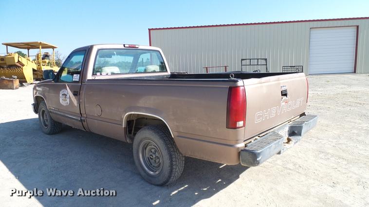 image for item DA6154 1994 Chevrolet Cheyenne 1500 pickup truck
