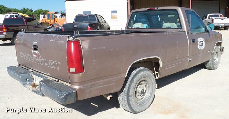 image for item DA6154 1994 Chevrolet Cheyenne 1500 pickup truck