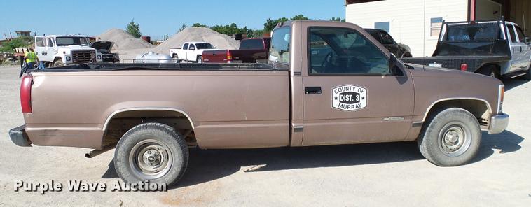 image for item DA6154 1994 Chevrolet Cheyenne 1500 pickup truck